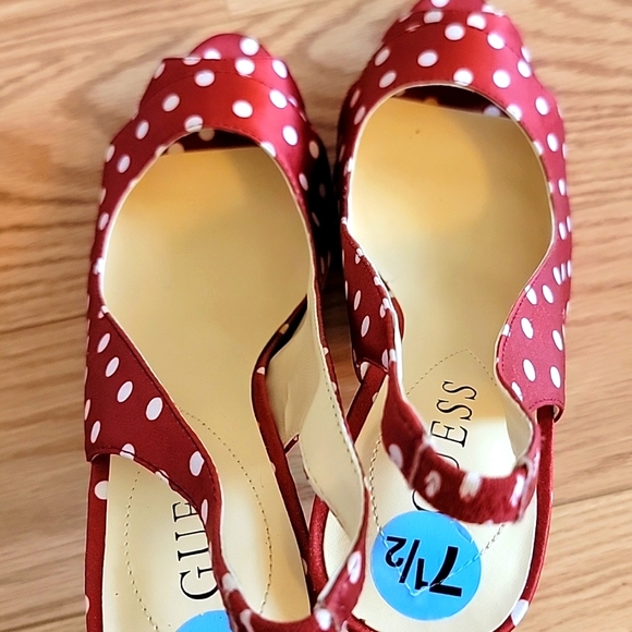 Womens 7.5 Guess red polka dot heels - Picture 4 of 7